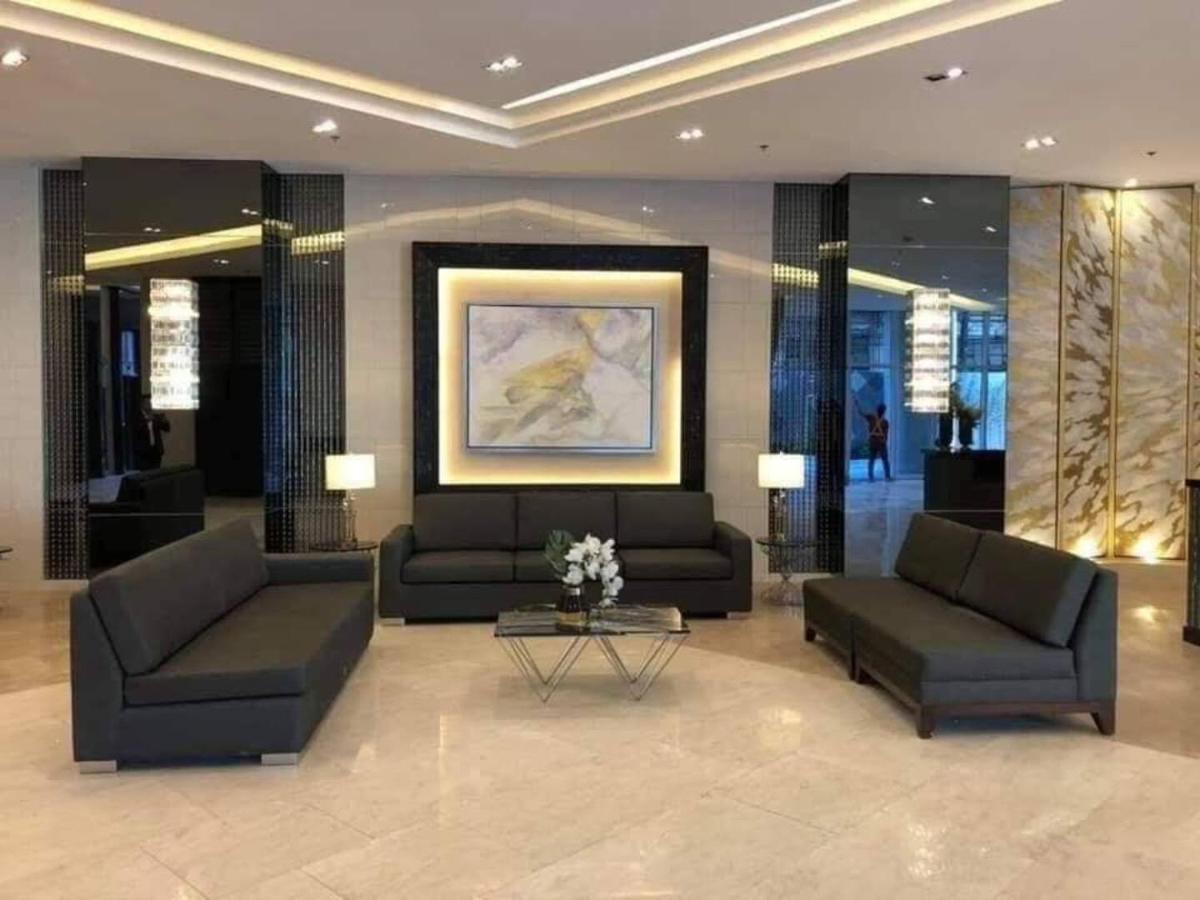 Penthouse Studio At Fame Residence 41St Floor, Shangrila-Megamall Manila Esterno foto
