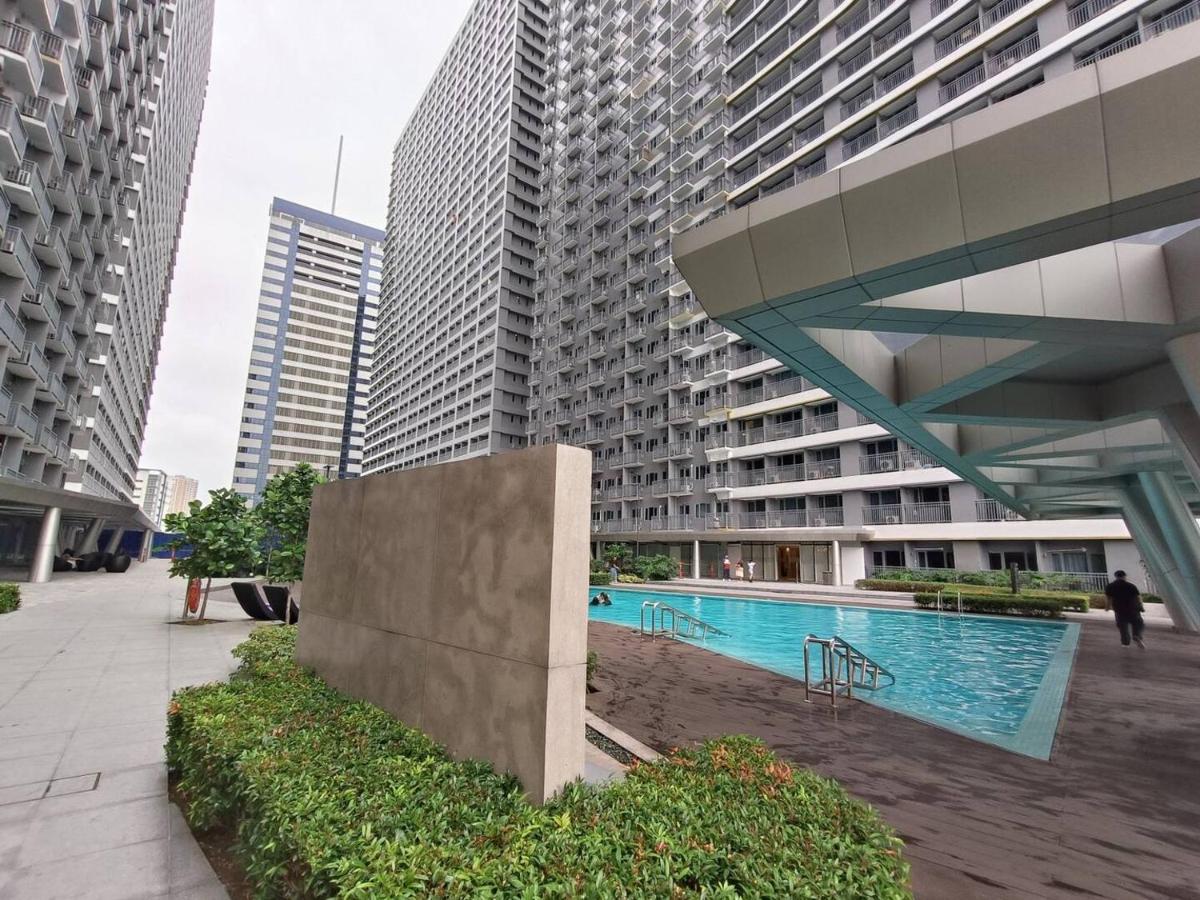 Penthouse Studio At Fame Residence 41St Floor, Shangrila-Megamall Manila Esterno foto