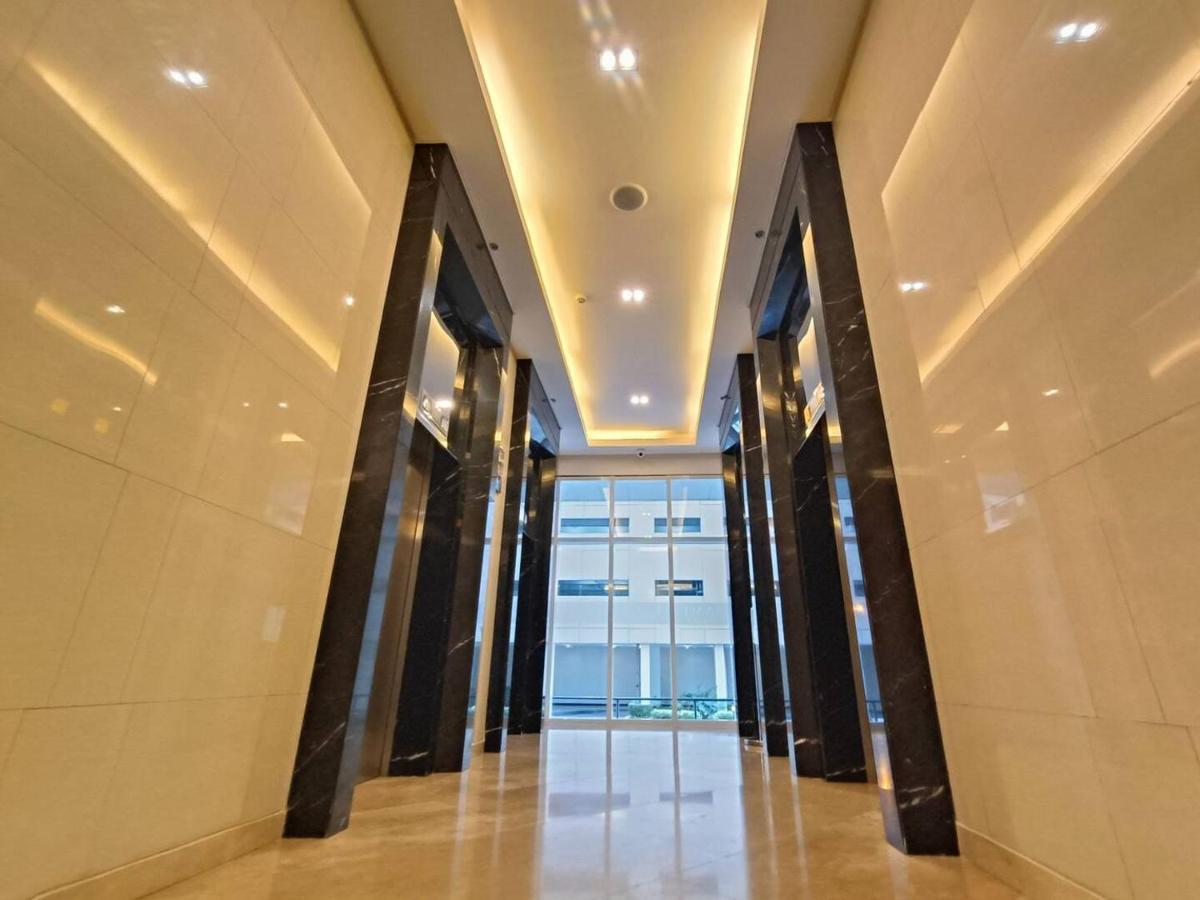 Penthouse Studio At Fame Residence 41St Floor, Shangrila-Megamall Manila Esterno foto