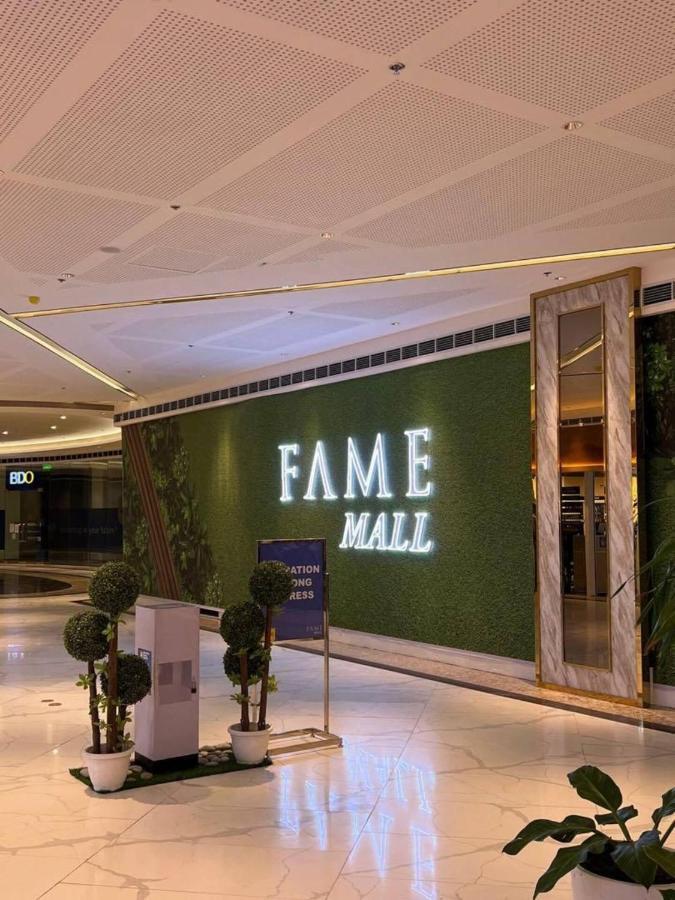 Penthouse Studio At Fame Residence 41St Floor, Shangrila-Megamall Manila Esterno foto