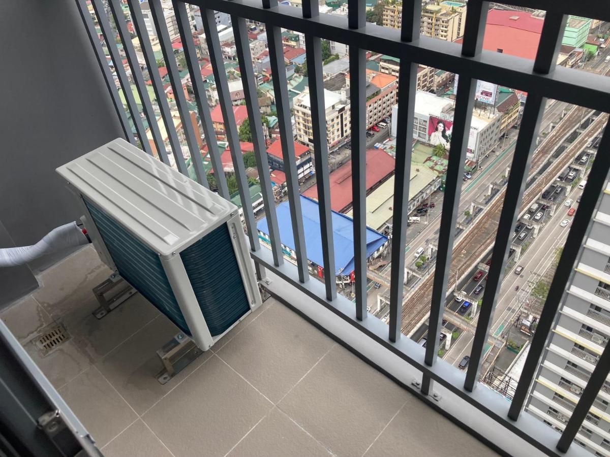 Penthouse Studio At Fame Residence 41St Floor, Shangrila-Megamall Manila Esterno foto