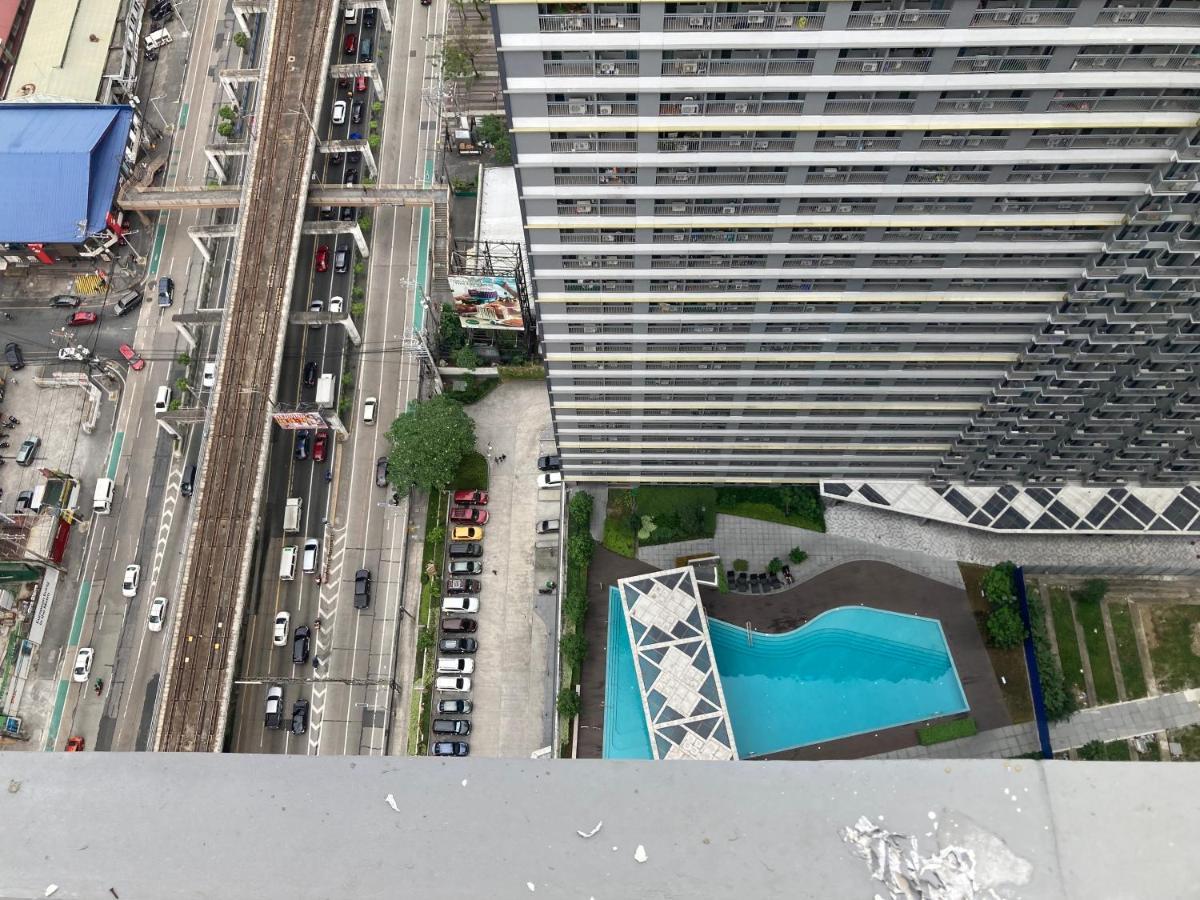 Penthouse Studio At Fame Residence 41St Floor, Shangrila-Megamall Manila Esterno foto