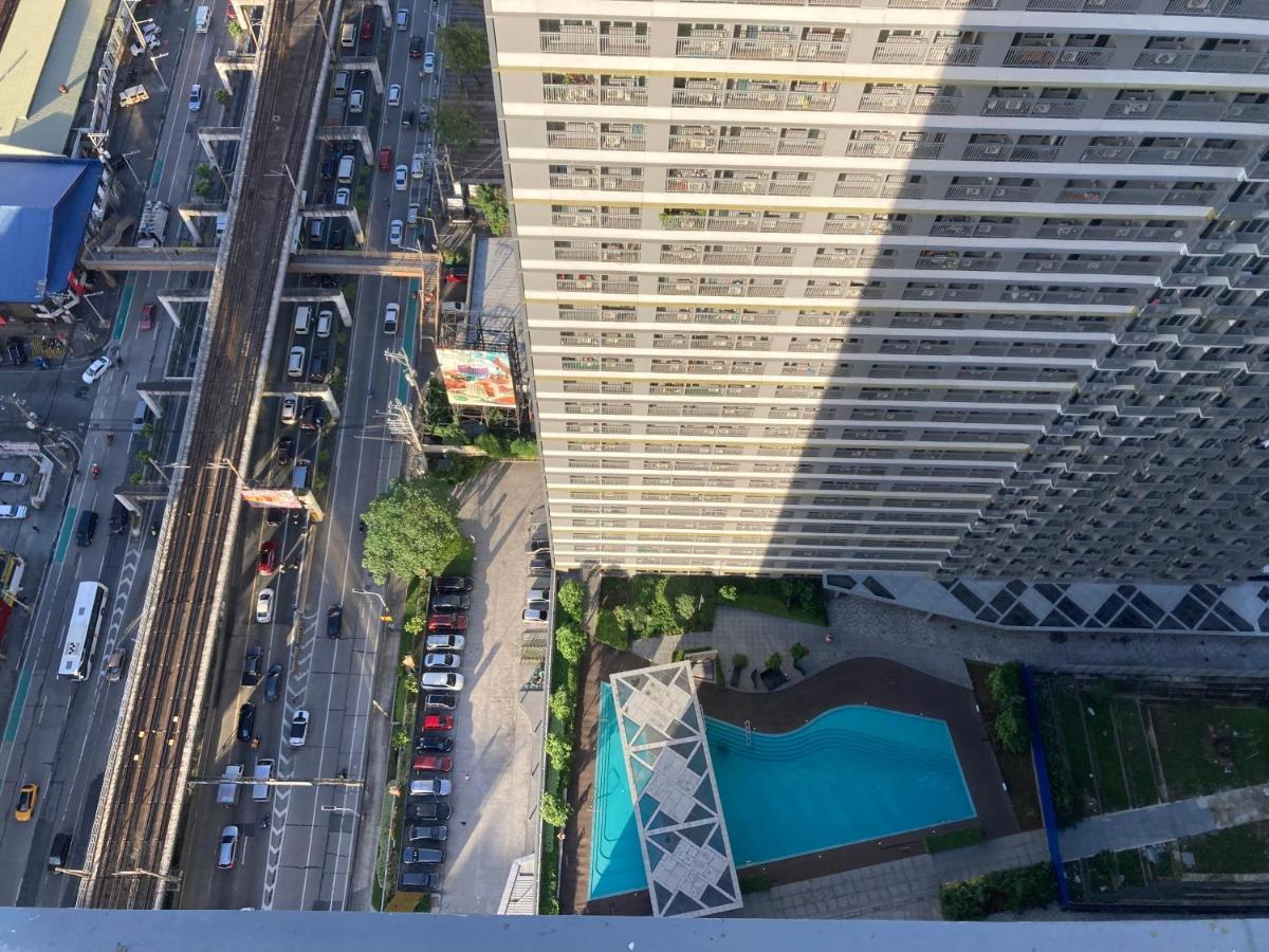 Penthouse Studio At Fame Residence 41St Floor, Shangrila-Megamall Manila Esterno foto
